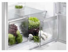 Electrolux ENT6NE18S beépíthető alulfagyasztós hűtőszekrény Konyhai termékek - Hűtő, fagyasztó (beépíthető) - Alulfagyasztós kombinált hűtő - 501485
