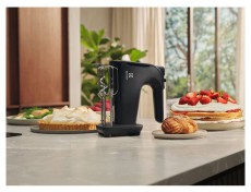 Electrolux EHM4B 300 fekete kézi mixer Konyhai termékek - Konyhai kisgép (előkészítés / feldolgozás) - Kézi mixer - 502540