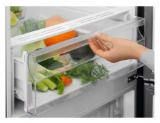 Electrolux LNT5ME36U1 HŰTŐ ALULFAGYASZTÓS NF Konyhai termékek - Hűtő, fagyasztó (szabadonálló) - Alulfagyasztós kombinált hűtő - 505361