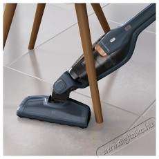 Electrolux EERC75DB &aacute;ll&oacute; porsz&iacute;v&oacute; 2in1 - Csomagol&aacute;ss&eacute;r&uuml;lt H&aacute;ztart&aacute;s / Otthon / K&uuml;lt&eacute;r - Porsz&iacute;v&oacute; / takar&iacute;t&oacute;g&eacute;p - K&eacute;zi / &aacute;ll&oacute; porsz&iacute;v&oacute; - 505213