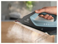 Electrolux Renew 800 E8ST2-8OG Gőzállomás Háztartás / Otthon / Kültér - Vasaló - Gőzállomás - 524702
