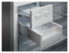 Electrolux LNT7MD58X Szabadon&aacute;ll&oacute; alulfagyaszt&oacute;s kombin&aacute;lt hűtő Konyhai term&eacute;kek - Hűtő, fagyaszt&oacute; (szabadon&aacute;ll&oacute;) - Alulfagyaszt&oacute;s kombin&aacute;lt hűtő - 527167