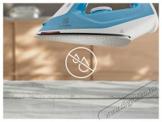 Electrolux E5SI2-4CB Care 500 kék gőzölős vasaló Háztartás / Otthon / Kültér - Vasaló - Vasaló - 495843
