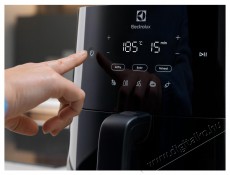 Electrolux EAF3B 500 fekete 3,3 L forrólevegős sütő Konyhai termékek - Konyhai kisgép (sütés / főzés / hűtés / ételkészítés) - Légkeveréses főzőgép / elektromos kukta / multifunkciós sütő - 495844