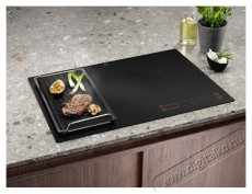 Electrolux SenseBoil&Fry 800 SaphirMatt EIS87453IZ Konyhai term&eacute;kek - S&uuml;tő-főzőlap, tűzhely (be&eacute;p&iacute;thető) - Indukci&oacute;s főzőlap (be&eacute;p&iacute;thető) - 515367