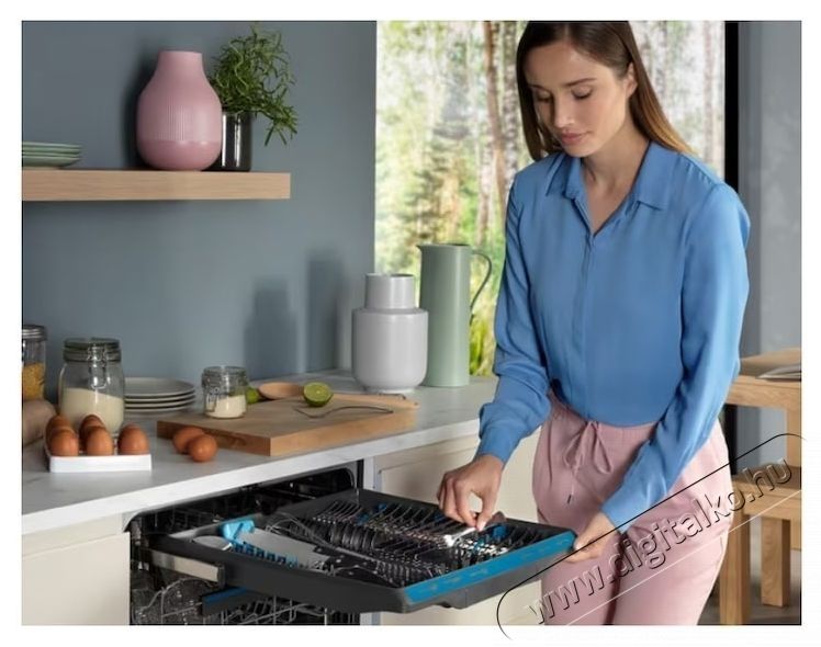 Electrolux ESM48310SW Be&eacute;p&iacute;thető mosogat&oacute;g&eacute;p, 14 ter&iacute;t&eacute;kes, 8 program, AirDry, MaxiFlex, Digit&aacute;lis kijelző, D energiaoszt&aacute;ly, Inverter motor, 60 cm, Feh&eacute;r Konyhai term&eacute;kek - Mosogat&oacute;g&eacute;p - Norm&aacute;l (60cm) be&eacute;p&iacute;thető mosogat&oacute;g&eacute;p - 533323