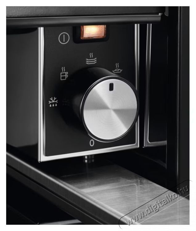 Electrolux LBD4T termofi&oacute;k &eacute;telek melegen tart&aacute;s&aacute;hoz vagy &eacute;telek meleg&iacute;t&eacute;s&eacute;hez, 600 Series, 4 program, Magass&aacute;g: 14 cm, Hőm&eacute;rs&eacute;klet: 30-80&deg;C, Matt fekete Konyhai term&eacute;kek - Ed&eacute;ny - &Eacute;telt&aacute;rol&oacute; - 537790