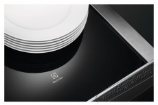 Electrolux LBD4T termofi&oacute;k &eacute;telek melegen tart&aacute;s&aacute;hoz vagy &eacute;telek meleg&iacute;t&eacute;s&eacute;hez, 600 Series, 4 program, Magass&aacute;g: 14 cm, Hőm&eacute;rs&eacute;klet: 30-80&deg;C, Matt fekete Konyhai term&eacute;kek - Ed&eacute;ny - &Eacute;telt&aacute;rol&oacute; - 537790