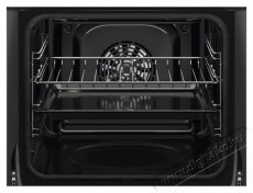 Electrolux EOFDP46BK, Be&eacute;p&iacute;thető s&uuml;tő, Pirolitikus &ouml;ntiszt&iacute;t&oacute;, Beh&uacute;zhat&oacute; gombok, Digit&aacute;lis kijelző, &Eacute;rintős vez&eacute;rl&eacute;s, Grill, A+ energiaoszt&aacute;ly, 65 l, Fekete Konyhai term&eacute;kek - S&uuml;tő-főzőlap, tűzhely (be&eacute;p&iacute;thető) - S&uuml;tő (be&eacute;p&iacute;thető) - 537777