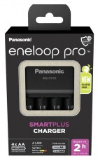 ENELOOP Panasonic K-KJ55HCD40E AA 2500mAh gyors akkutöltő +4xAA akku Akkuk és töltők - Elem méretű akku és töltő - Szettben - 456030