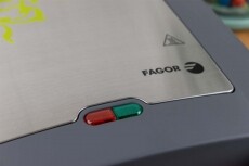 Fagor SW-450 szendvics sütő Konyhai termékek - Konyhai kisgép (sütés / főzés / hűtés / ételkészítés) - Melegszendvics / gofri sütő - 296362