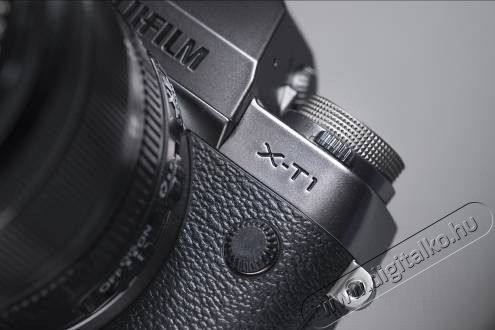 FujiFilm X-T1 v&aacute;z - Graphite Silver Edition F&eacute;nyk&eacute;pezőg&eacute;p / kamera - MILC cser&eacute;lhető objekt&iacute;ves kompakt f&eacute;nyk&eacute;pezőg&eacute;p - 289975