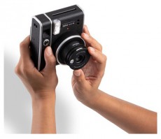 FujiFilm INSTAX MINI 40 fekete fényképezőgép Fényképezőgép / kamera - Kompakt fényképezőgép - Analóg fényképezőgép - 445086