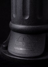 Fumagalli SAURO 800 LED E27 kültéri állólámpa - fekete (D15.554.000.AXE27FRA) Háztartás / Otthon / Kültér - Világítás / elektromosság - Kerti / kültéri lámpa - 369633