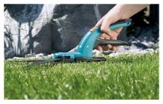 Gardena Comfort fűny&iacute;r&oacute; oll&oacute; H&aacute;ztart&aacute;s / Otthon / K&uuml;lt&eacute;r - K&uuml;lt&eacute;r / kerti term&eacute;k / grill - S&ouml;v&eacute;ny / k&eacute;zi fű &eacute;s lomb v&aacute;g&oacute; - 452911