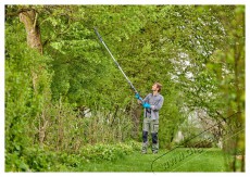 Gardena HighCut 360/18V P4A Akkumulátoros, teleszkópos ágvágó olló készlet Háztartás / Otthon / Kültér - Kültér / kerti termék / grill - Sövény / kézi fű és lomb vágó - 518717