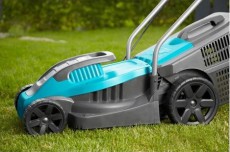 Gardena 503120 PowerMax 1100/32 fűnyíró Háztartás / Otthon / Kültér - Kültér / kerti termék / grill - Fűnyíró / gyeplazító - 365541