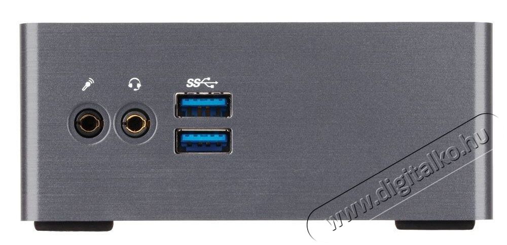 Gigabyte GB-BSCEH-3955 Brix mini asztali PC Iroda és számítástechnika - Asztali számítógép - 324312