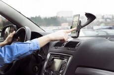 Gogen MCH676 univerzális autós telefontartó Autóhifi / Autó felszerelés - Autós tartó - 339315