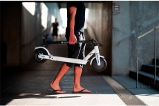 Gogen S501B ELEKTROMOS ROLLER Háztartás / Otthon / Kültér - Játék / Sport - Roller / segway / gördeszka - 373800