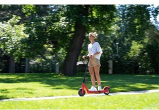 Gogen S501R ELEKTROMOS ROLLER Háztartás / Otthon / Kültér - Játék / Sport - Roller / segway / gördeszka - 373801