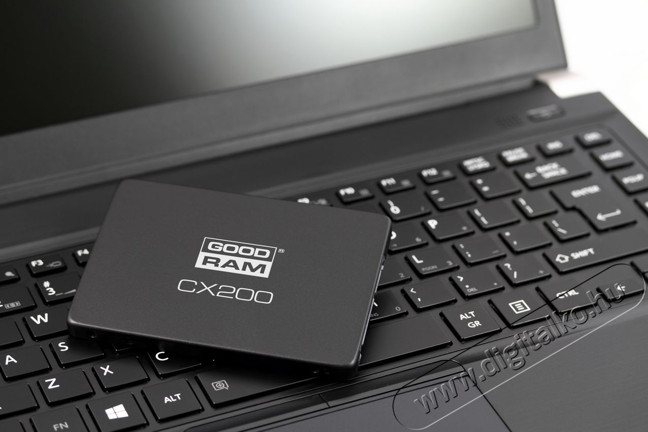 Goodram 240GB SATA3 2,5 CX200 7mm (SSDPR-CX200-240) SSD Egyéb - Nem forgalmazzuk ! - 337159