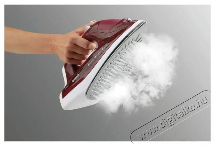Gorenje SICH2200RBC gőz&ouml;lős vasal&oacute;, piros, ker&aacute;mia vasal&oacute;talp, automatikus kikapcsol&aacute;s funkci&oacute;, 270 ml-es v&iacute;ztart&aacute;ly, 2200 W H&aacute;ztart&aacute;s / Otthon / K&uuml;lt&eacute;r - Vasal&oacute; - Vasal&oacute; - 495802