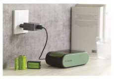 GP Batteries GP B55630 B631 AA/AAA/C/D/9V univerzális akkutöltő Akkuk és töltők - Li-ion akkumulátor és töltő (gyári) - Töltő / hálózati adapter - 413391