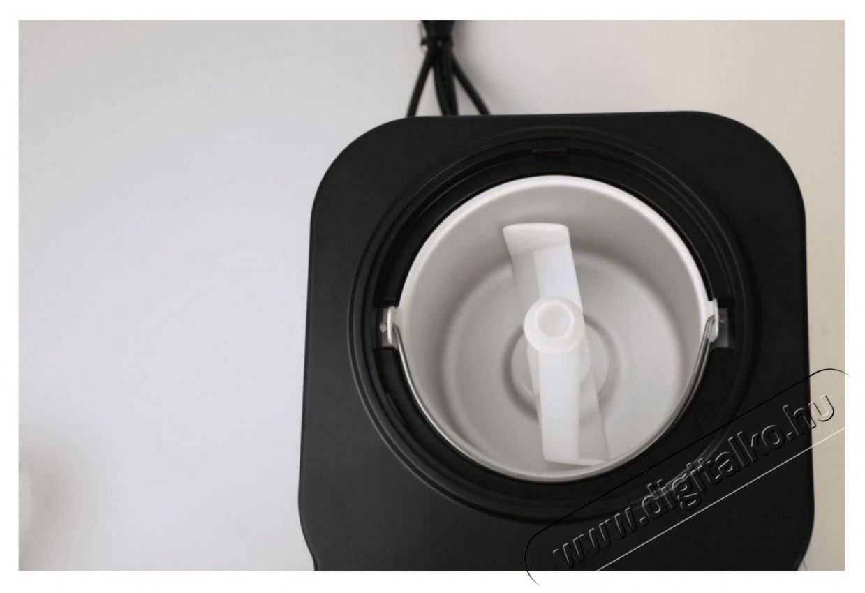 Guzzanti GZ 151A Fagylaltk&eacute;sz&iacute;tő g&eacute;p Konyhai term&eacute;kek - Konyhai kisg&eacute;p (s&uuml;t&eacute;s / főz&eacute;s / hűt&eacute;s / &eacute;telk&eacute;sz&iacute;t&eacute;s) - Fagylaltk&eacute;sz&iacute;tő g&eacute;p - 522872