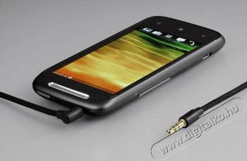 Hama GSM 3,5mm Jack derékszög összekötő kábel 1m, fekete - 16106 Tv kiegészítők - Kábel / csatlakozó - 3,5mm Jack kábel - 287480