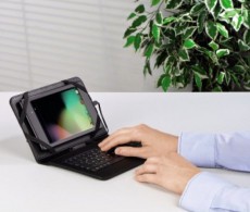 Hama Univerzális 7" tablet tok és billentyűzet - 50467 Mobil / Kommunikáció / Smart - Tablet / E-book kiegészítő, tok - Tablet tok - 293818