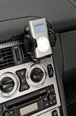 Hama univerzális autós mobiltelefon tartó konzol Autóhifi / Autó felszerelés - Autós tartó - 259531