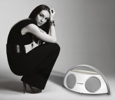 Harman Kardon GO AND PLAY Wireless Hordozható hangszóró - fehér Audio-Video / Hifi / Multimédia - Hordozható, vezeték nélküli / bluetooth hangsugárzó - Hordozható, vezeték nélküli / bluetooth hangsugárzó - 277386
