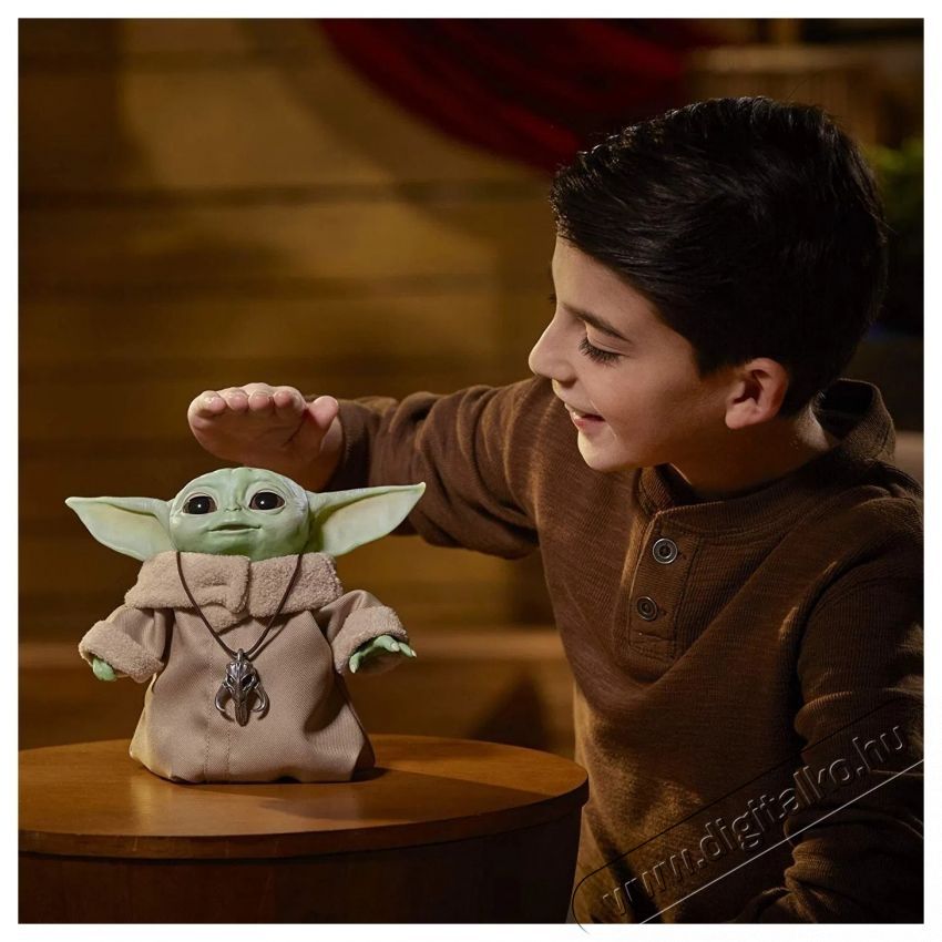 Hasbro Star Wars Baby Yoda figura - Animatronic Force Friend H&aacute;ztart&aacute;s / Otthon / K&uuml;lt&eacute;r - J&aacute;t&eacute;k / Sport - J&aacute;t&eacute;kfigura - 531833