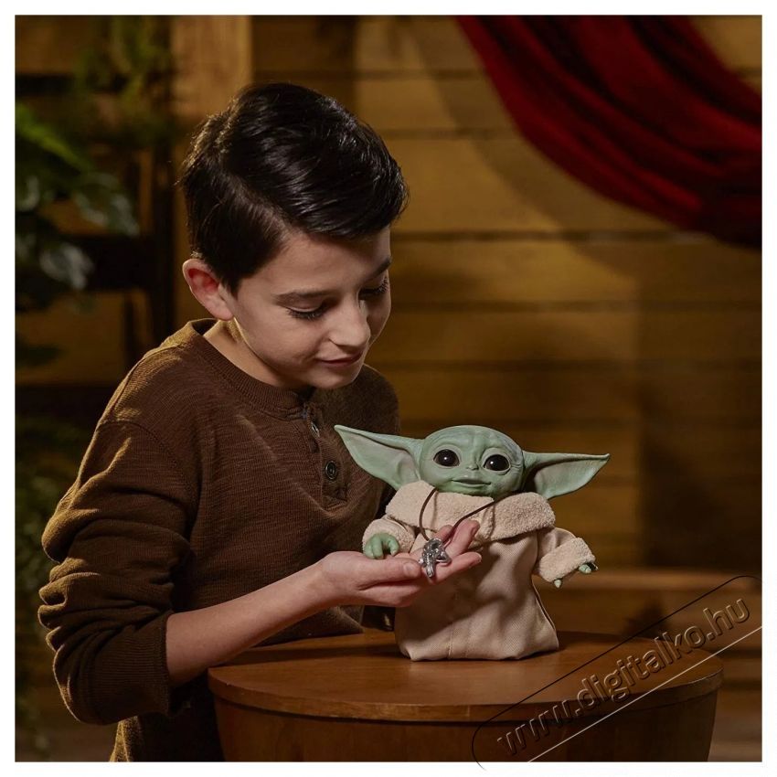 Hasbro Star Wars Baby Yoda figura - Animatronic Force Friend H&aacute;ztart&aacute;s / Otthon / K&uuml;lt&eacute;r - J&aacute;t&eacute;k / Sport - J&aacute;t&eacute;kfigura - 531833