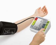 Homedics BPA-2000-EU Automata felkaros vérnyomásmérő Szépségápolás / Egészség - Vérnyomásmérő - Felkaros vérnyomásmérő - 273594