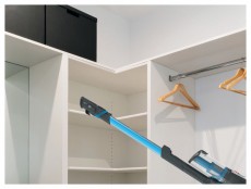 Hoover HF522STP 011 szürke-kék akkumulátoros álló porszívó Háztartás / Otthon / Kültér - Porszívó / takarítógép - Kézi / álló porszívó - 399817