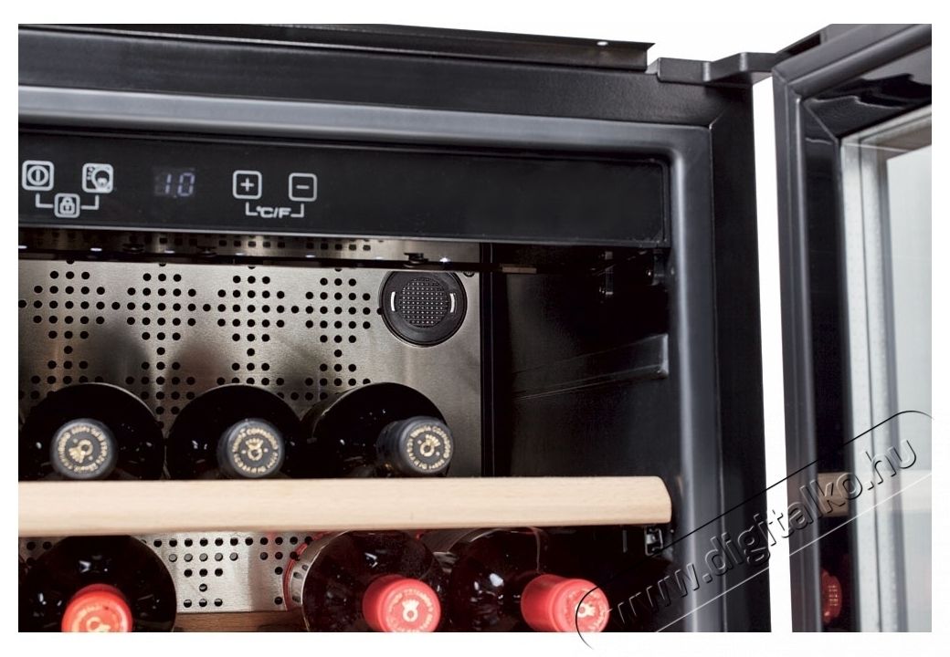 Hoover HWCB 45 Be&eacute;p&iacute;thető borhűtő, 18 &uuml;veg, 55 L, G energiaoszt&aacute;ly, 45 cm, Fekete Konyhai term&eacute;kek - Hűtő, fagyaszt&oacute; (be&eacute;p&iacute;thető) - Borhűtő - 533512