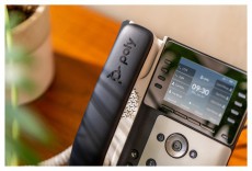 HP Poly Edge E350 PoE IP telefon Mobil / Kommunikáció / Smart - Vezetékes telefon / fax - 514270