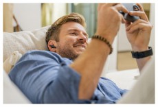 HP Poly Voyager Free 60 True Wireless Bluteooth fekete fülhallgató Audio-Video / Hifi / Multimédia - Fül és Fejhallgatók - Fülhallgató - 514268