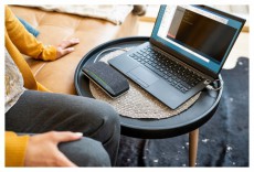 HP Poly Sync10 SpeakerPhone USB-A/USB-C hangsz&oacute;r&oacute; Audio-Video / Hifi / Multim&eacute;dia - Hordozhat&oacute;, vezet&eacute;k n&eacute;lk&uuml;li / bluetooth hangsug&aacute;rz&oacute; - Hordozhat&oacute;, vezet&eacute;k n&eacute;lk&uuml;li / bluetooth hangsug&aacute;rz&oacute; - 516240