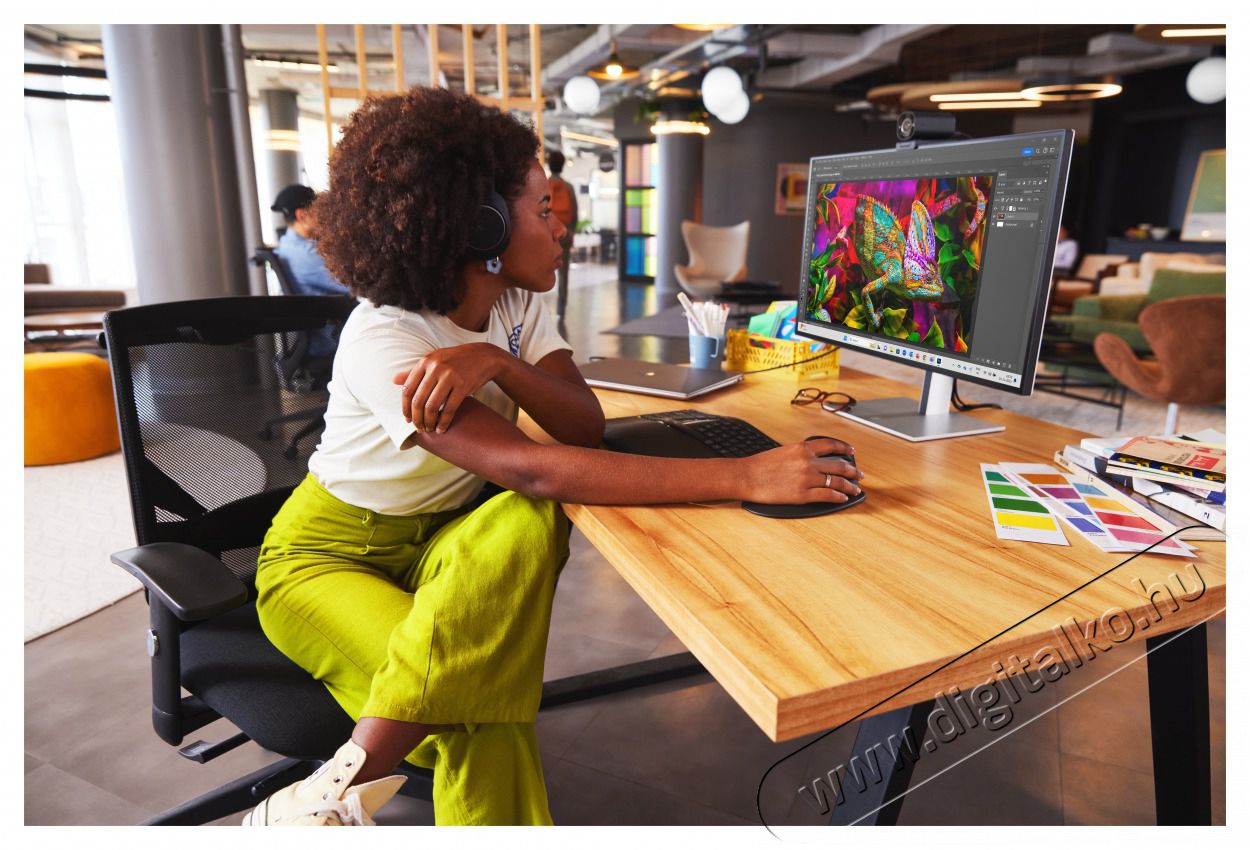 HP Poly Voyager Surround80 fekete vezet&eacute;k n&eacute;lk&uuml;li fejhallgat&oacute; + USB-C/A adapter Audio-Video / Hifi / Multim&eacute;dia - F&uuml;l &eacute;s Fejhallgat&oacute;k - Fejhallgat&oacute; - 516241