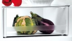 Indesit LI8 S2E K alulfagyasztós hűtő Konyhai termékek - Hűtő, fagyasztó (szabadonálló) - Alulfagyasztós kombinált hűtő - 371311