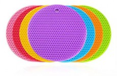 Iris KT-488 17,5 cm-es, kör alakú szilikon edényalátét - Konyhai termékek - Egyéb / Konyhai kiegészítő - 507802