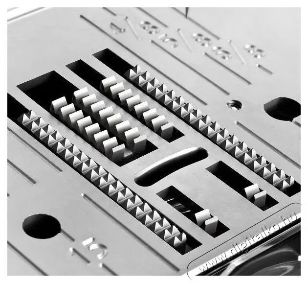 Janome Juno J30 varr&oacute;g&eacute;p H&aacute;ztart&aacute;s / Otthon / K&uuml;lt&eacute;r - Varr&oacute;g&eacute;p - 525043