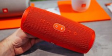 JBL Charge 4 Bluetooth hangszóró - piros Audio-Video / Hifi / Multimédia - Hordozható, vezeték nélküli / bluetooth hangsugárzó - Hordozható, vezeték nélküli / bluetooth hangsugárzó - 346830