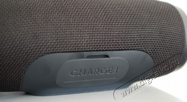 JBL Charge 3 Bluetooth hangszóró - fekete Audio-Video / Hifi / Multimédia - Hordozható, vezeték nélküli / bluetooth hangsugárzó - Hordozható, vezeték nélküli / bluetooth hangsugárzó - 304918