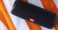 JBL Flip 5 Bluetooth hangszóró - fekete Audio-Video / Hifi / Multimédia - Hordozható, vezeték nélküli / bluetooth hangsugárzó - Hordozható, vezeték nélküli / bluetooth hangsugárzó - 353424