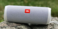 JBL Flip 4 Bluetooth hangszóró - fehér Audio-Video / Hifi / Multimédia - Hordozható, vezeték nélküli / bluetooth hangsugárzó - Hordozható, vezeték nélküli / bluetooth hangsugárzó - 315842