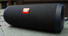 JBL Flip 4 Bluetooth hangszóró - fekete Audio-Video / Hifi / Multimédia - Hordozható, vezeték nélküli / bluetooth hangsugárzó - Hordozható, vezeték nélküli / bluetooth hangsugárzó - 315836